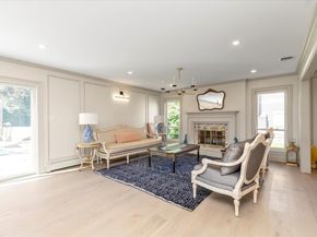 6 Victor Lane, Woodbury NY 11797