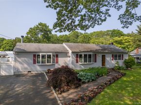 805 Canal Road, Mount Sinai NY 11766