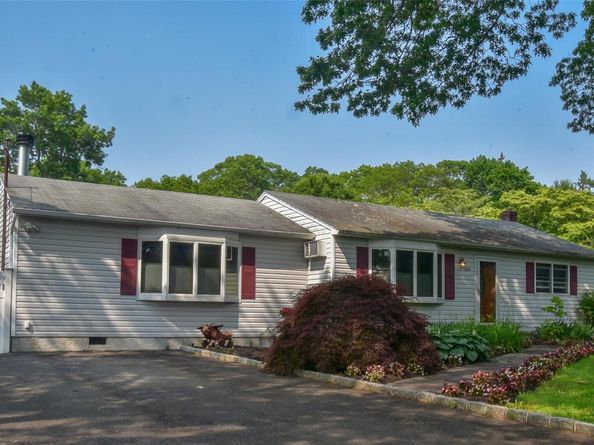 805 Canal Road, Mount Sinai NY 11766