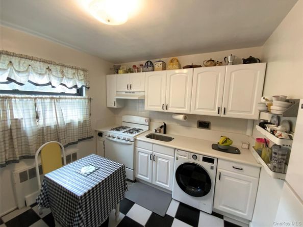 73-19 217th Street Lower, Oakland Gardens NY 11364