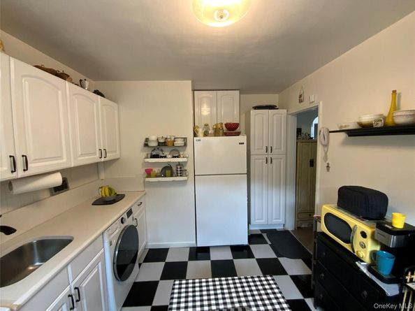 73-19 217th Street Lower, Oakland Gardens NY 11364