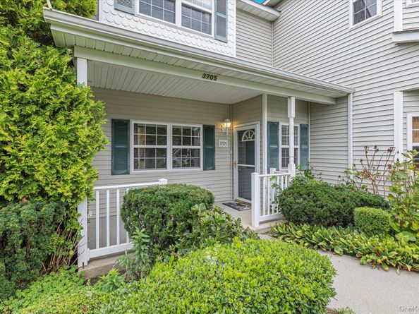 3705 Amen Corner, Riverhead NY 11901