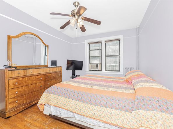 2187 Holland Avenue 2J, Bronx NY 10462
