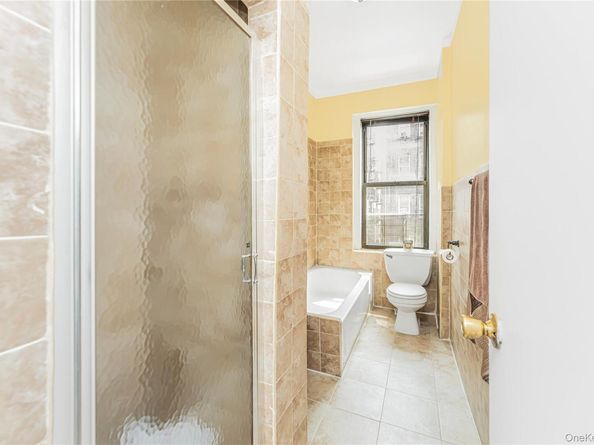 2187 Holland Avenue 2J, Bronx NY 10462