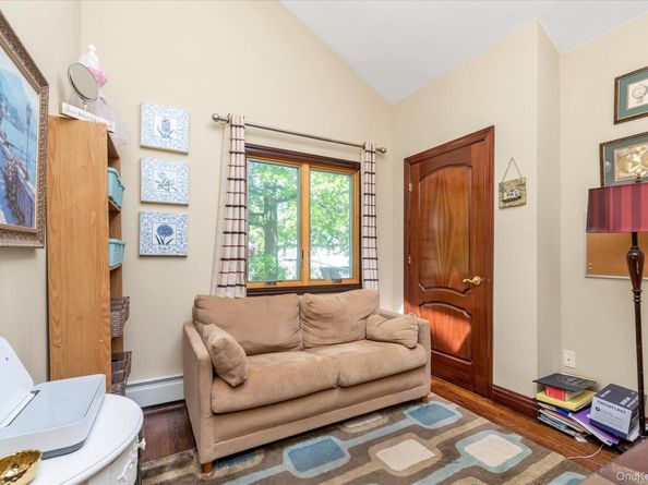 41-27 Orient Avenue, Douglaston NY 11363