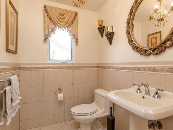 41-27 Orient Avenue, Douglaston NY 11363