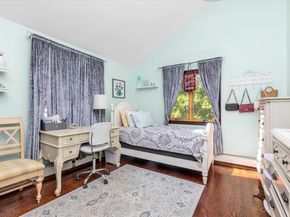 41-27 Orient Avenue, Douglaston NY 11363
