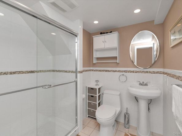 41-27 Orient Avenue, Douglaston NY 11363
