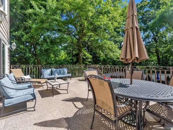 41-27 Orient Avenue, Douglaston NY 11363