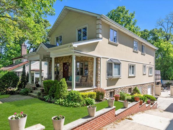 41-27 Orient Avenue, Douglaston NY 11363