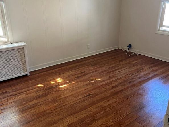 207 Wellington Road S, Garden City South NY 11530