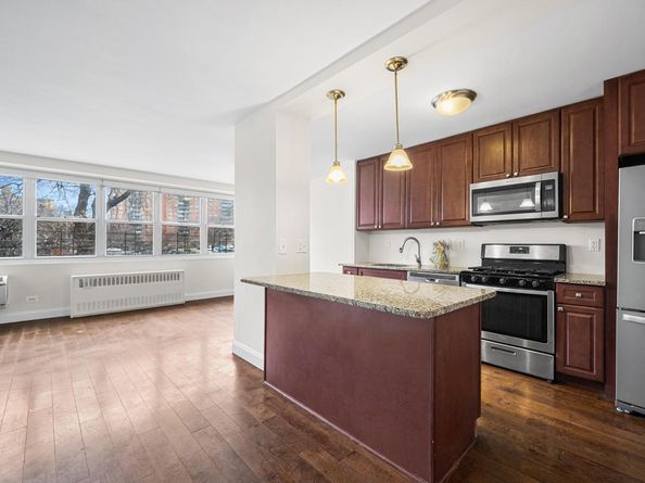 880 Boynton Avenue 1K, Bronx NY 10473