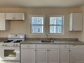 41 West Avenue, Lawrence NY 11559