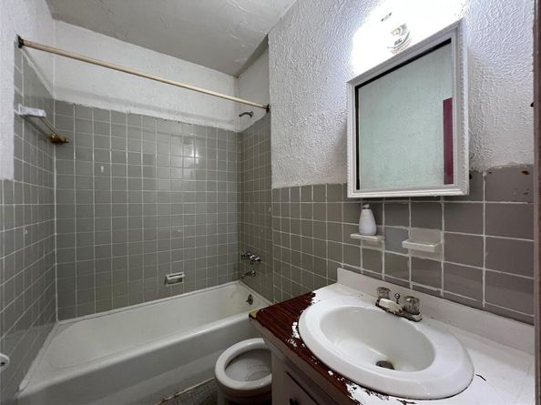315 King Street 2H, Port Chester NY 10573