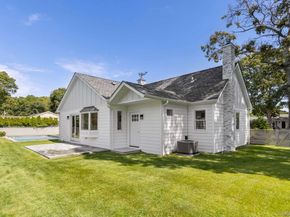 4 Bonita Road, East Quogue NY 11942