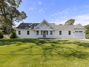 4 Bonita Road, East Quogue NY 11942