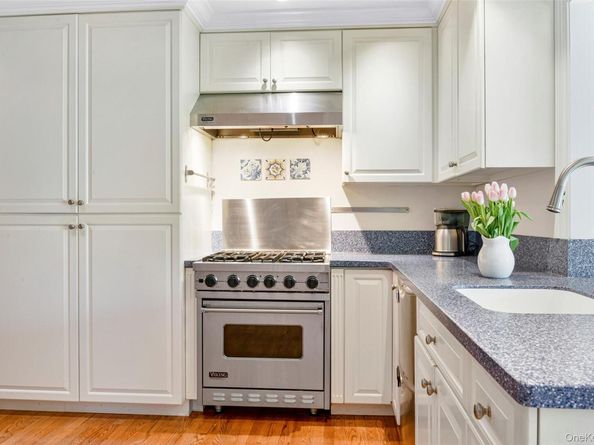 850 Soundview Drive, Mamaroneck NY 10543