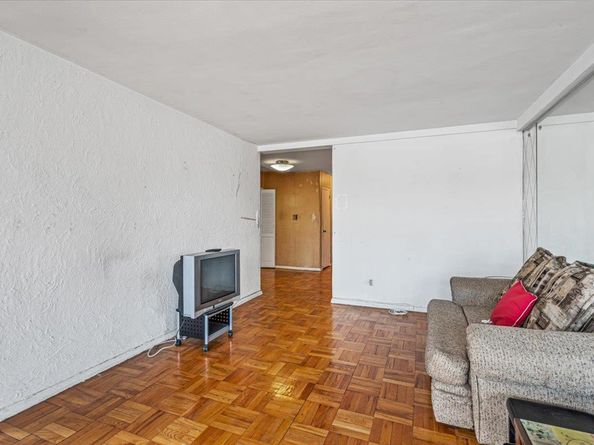90-59 56th Avenue 2J, Elmhurst NY 11373