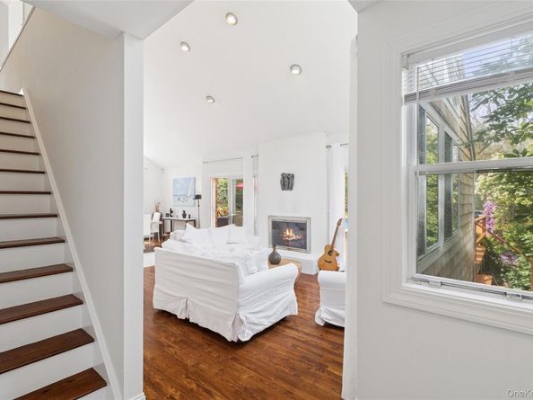 27 Ely Brook Road, East Hampton NY 11937