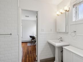 27 Ely Brook Road, East Hampton NY 11937