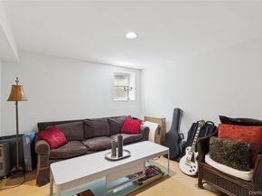 27 Ely Brook Road, East Hampton NY 11937