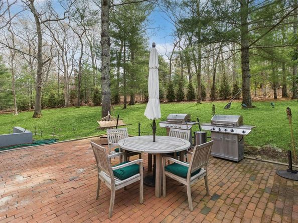 27 Ely Brook Road, East Hampton NY 11937