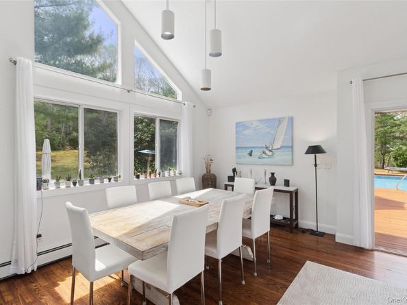 27 Ely Brook Road, East Hampton NY 11937