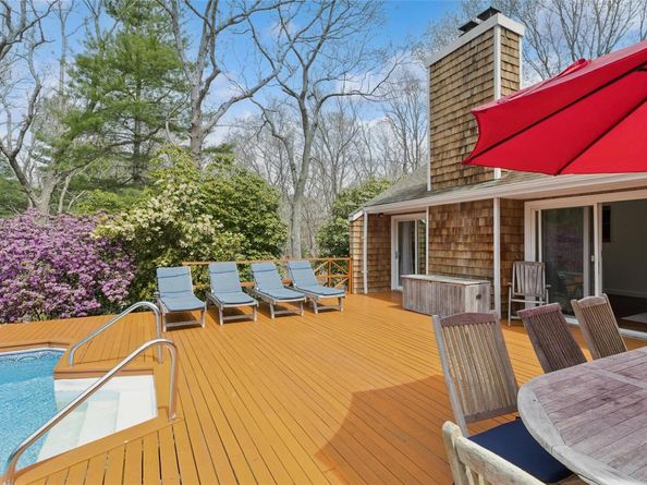 27 Ely Brook Road, East Hampton NY 11937