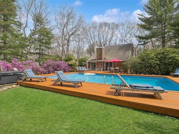 27 Ely Brook Road, East Hampton NY 11937