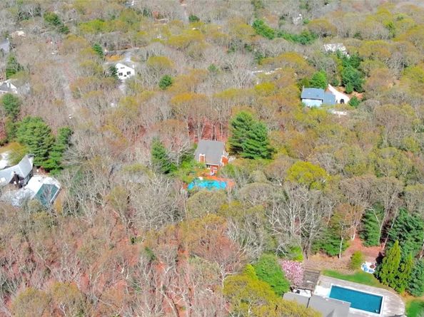 27 Ely Brook Road, East Hampton NY 11937