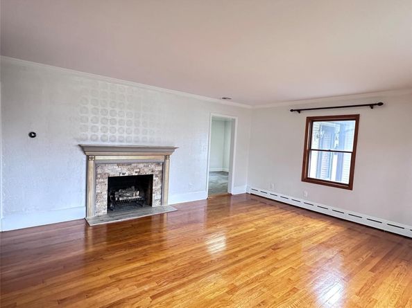 61 Crestwood Drive, Huntington Station NY 11746