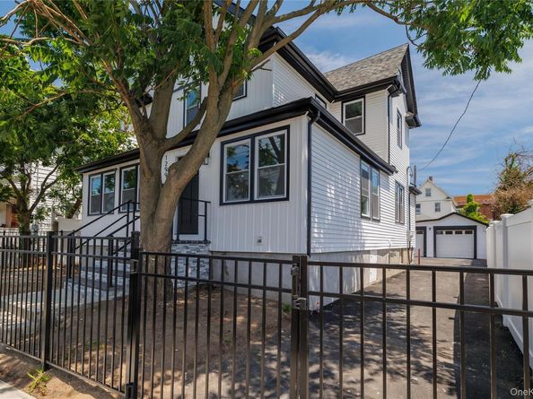 12-99 Brunswick Avenue, Far Rockaway NY 11691