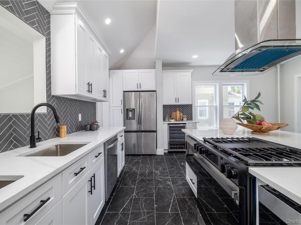 12-99 Brunswick Avenue, Far Rockaway NY 11691