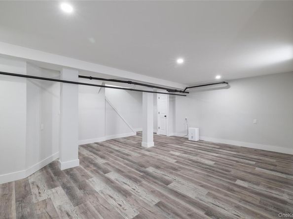 12-99 Brunswick Avenue, Far Rockaway NY 11691