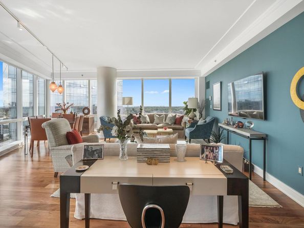 5 Renaissance Square 27G, White Plains NY 10601