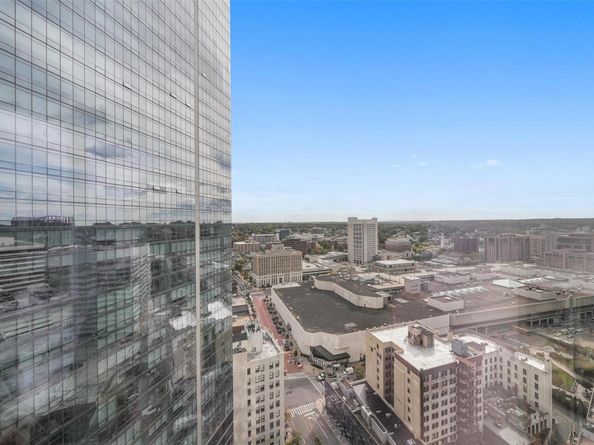 5 Renaissance Square 27G, White Plains NY 10601