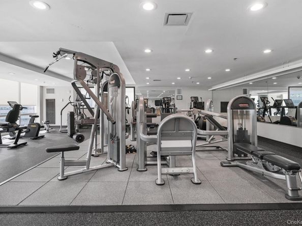5 Renaissance Square 27G, White Plains NY 10601