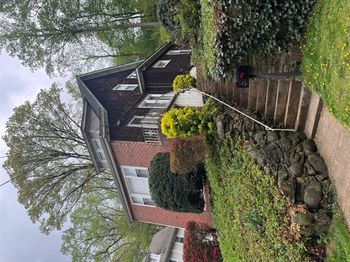 6 Sedgwick Avenue
