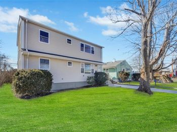 7 Howard Avenue