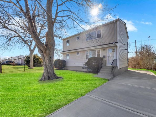 7 Howard Avenue, Freeport NY 11520
