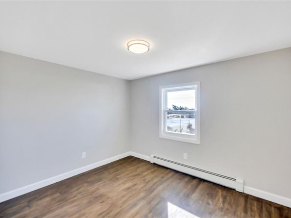 7 Howard Avenue, Freeport NY 11520