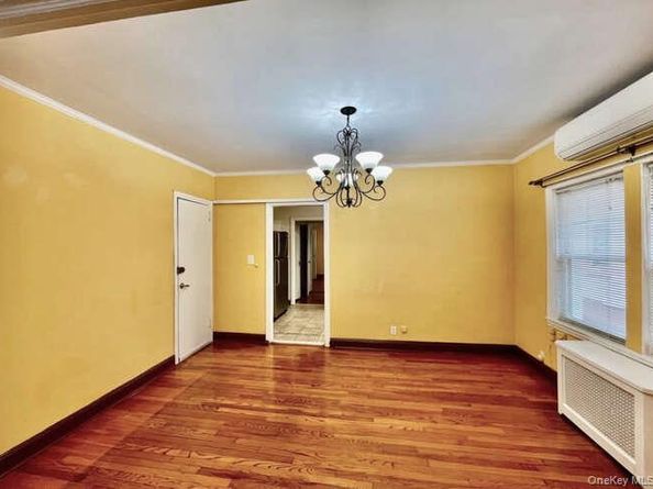 68-09 Alderton Street, Rego Park NY 11374