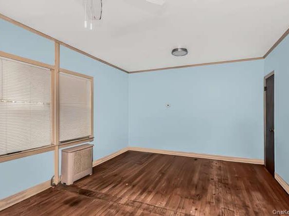 68-09 Alderton Street, Rego Park NY 11374