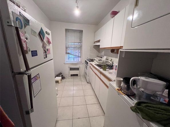 2090 Barnes Avenue 2H, Bronx NY 10462