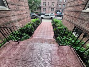2090 Barnes Avenue 2H, Bronx NY 10462