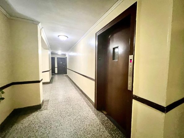 2090 Barnes Avenue 2H, Bronx NY 10462
