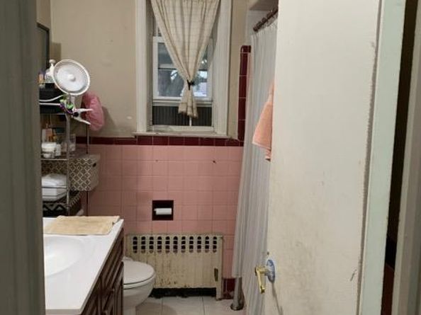 196-64 45th Avenue, Flushing NY 11358