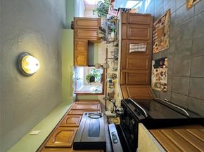1118 213 Street E, Bronx NY 10469