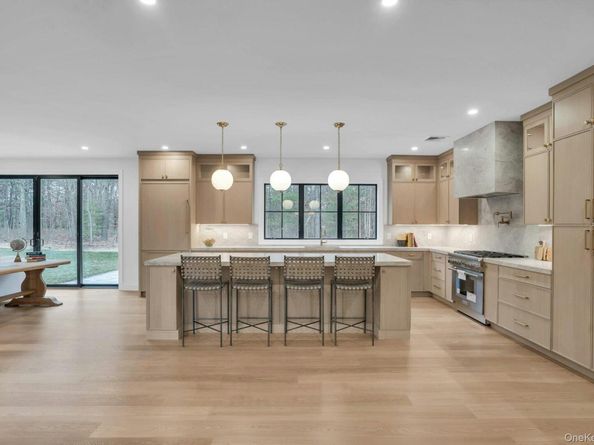 Lot 1 1003 Baldwin Path, Dix Hills NY 11746