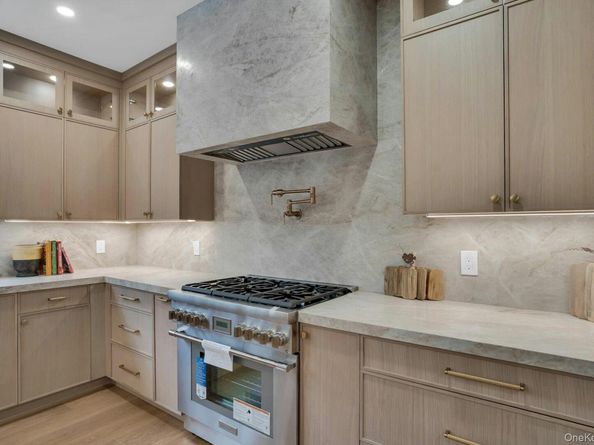 Lot 1 1003 Baldwin Path, Dix Hills NY 11746